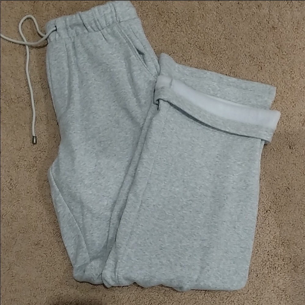 Men’s Ugg sweat pants!